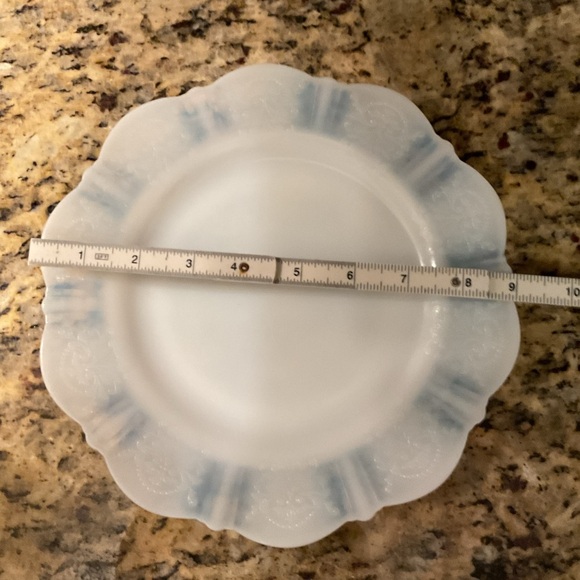 Macbeth-Evans American Sweetheart Monax Vintage luncheon plate. 
Milk Glass - Picture 4 of 4